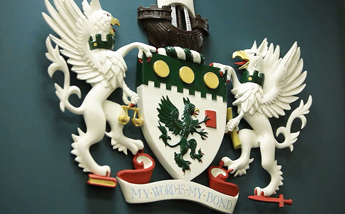 crest700