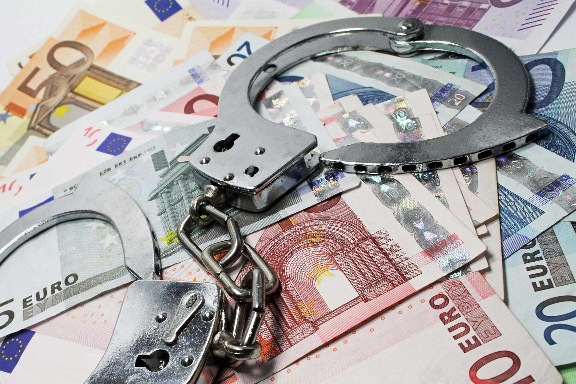 Financial-crime1920